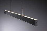Schwarze LED-Pendelleuchte aus Aluminium mit warmweißem Licht für moderne Innenräume