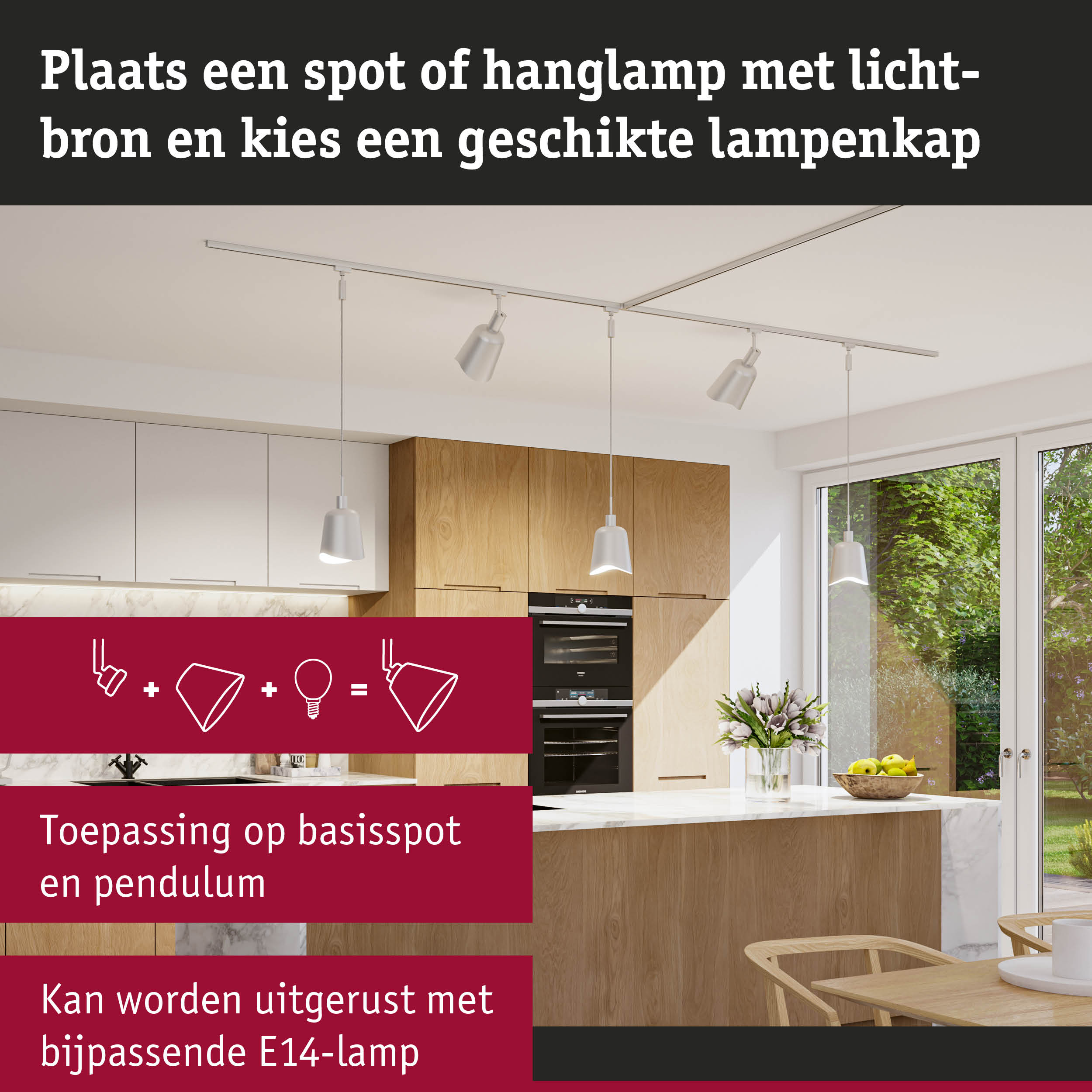 Moderne witte plafondlamp met spots en hanglampen in lichte keuken met houten kasten