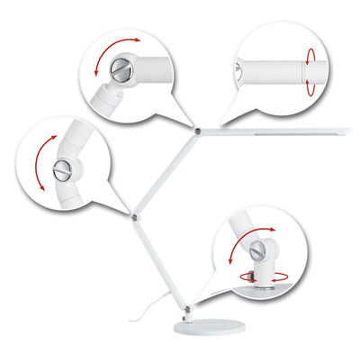 Witte metalen LED-bureaulamp met verstelbare gewrichten voor flexibele verlichting op kantoor.