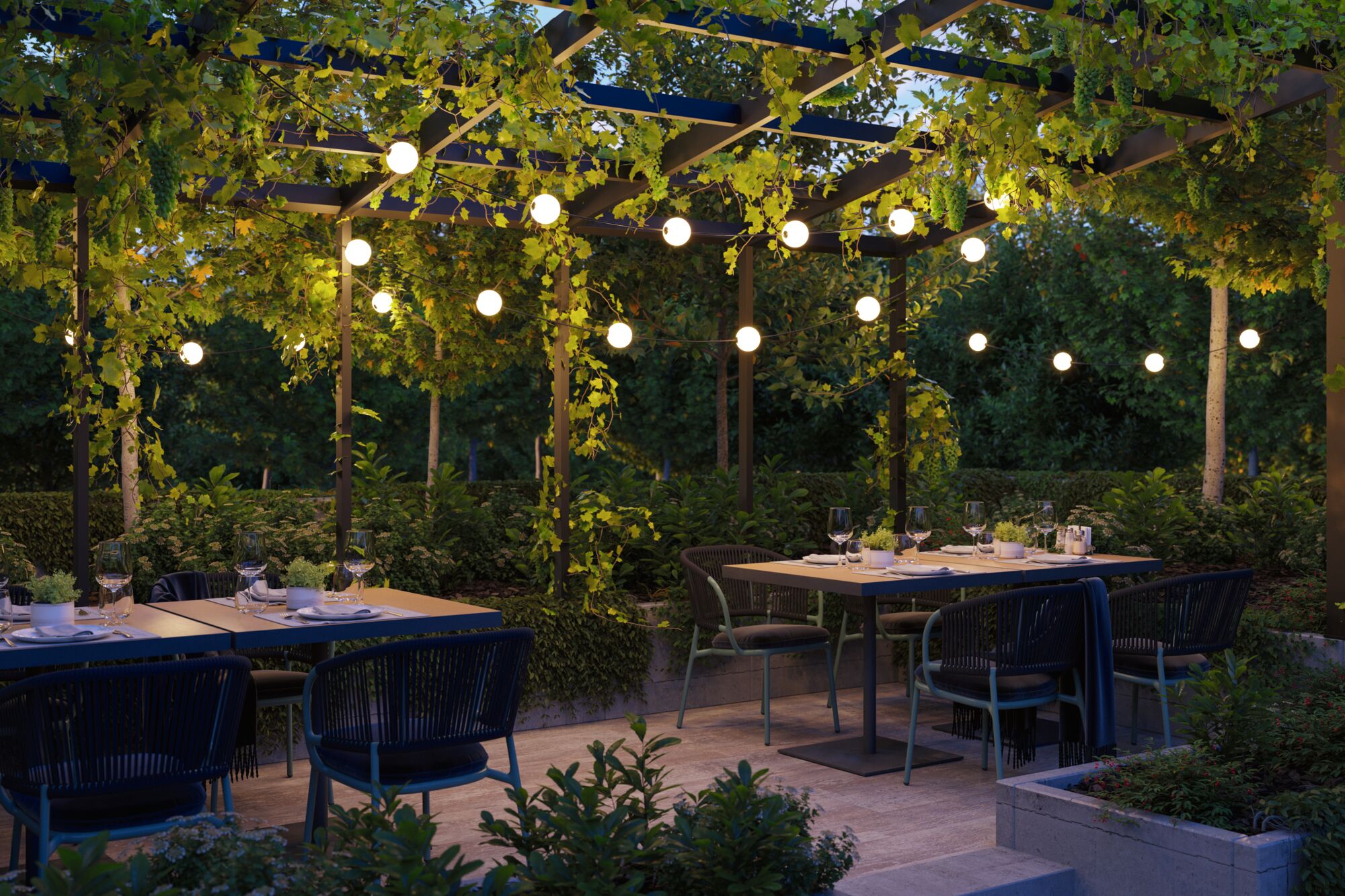 Gemütliche Terrasse mit LED-Lichterkette und Pergola aus Metall, ideal für Gartenbeleuchtung und Outdoor-Deko