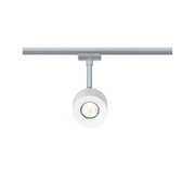 Moderner weißer LED-Strahler aus Metall an silberner Schiene für flexible Raumbeleuchtung
