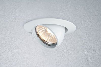 Witte metalen inbouwspot met verstelbare reflector voor gerichte verlichting
