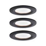 Trois spots encastrés LED ronds noirs avec lumière blanche pour un éclairage intérieur moderne.