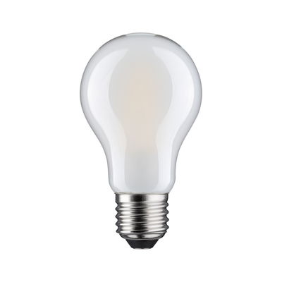 Klassisk hvid pære med metalgevind til energibesparende belysning i hjemmet