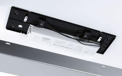 Hvid KGP LED-driver med sort beslag, teknisk komponent til LED-belysningssystemer