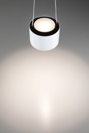 Moderner weißer LED-Pendelleuchter aus Metall mit warmweißem Licht für Wohnräume
