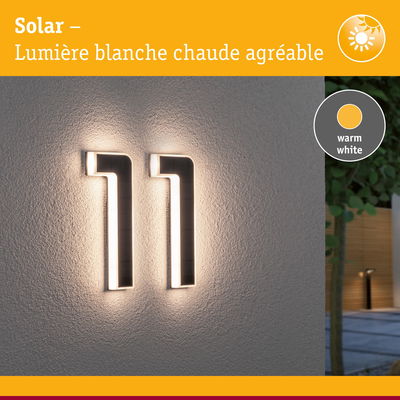 Numéro de maison solaire 11 avec lumière blanche chaude sur mur gris pour éclairage extérieur