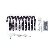 Zwarte LED-strip met afstandsbediening, adapter en controller voor RGB-kleurverlichting