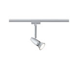 Moderner silberner LED-Strahler aus Metall an Schienensystem für flexible Raumbeleuchtung