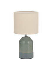 Lampe de table avec base en céramique verte et abat-jour beige pour un éclairage chaleureux