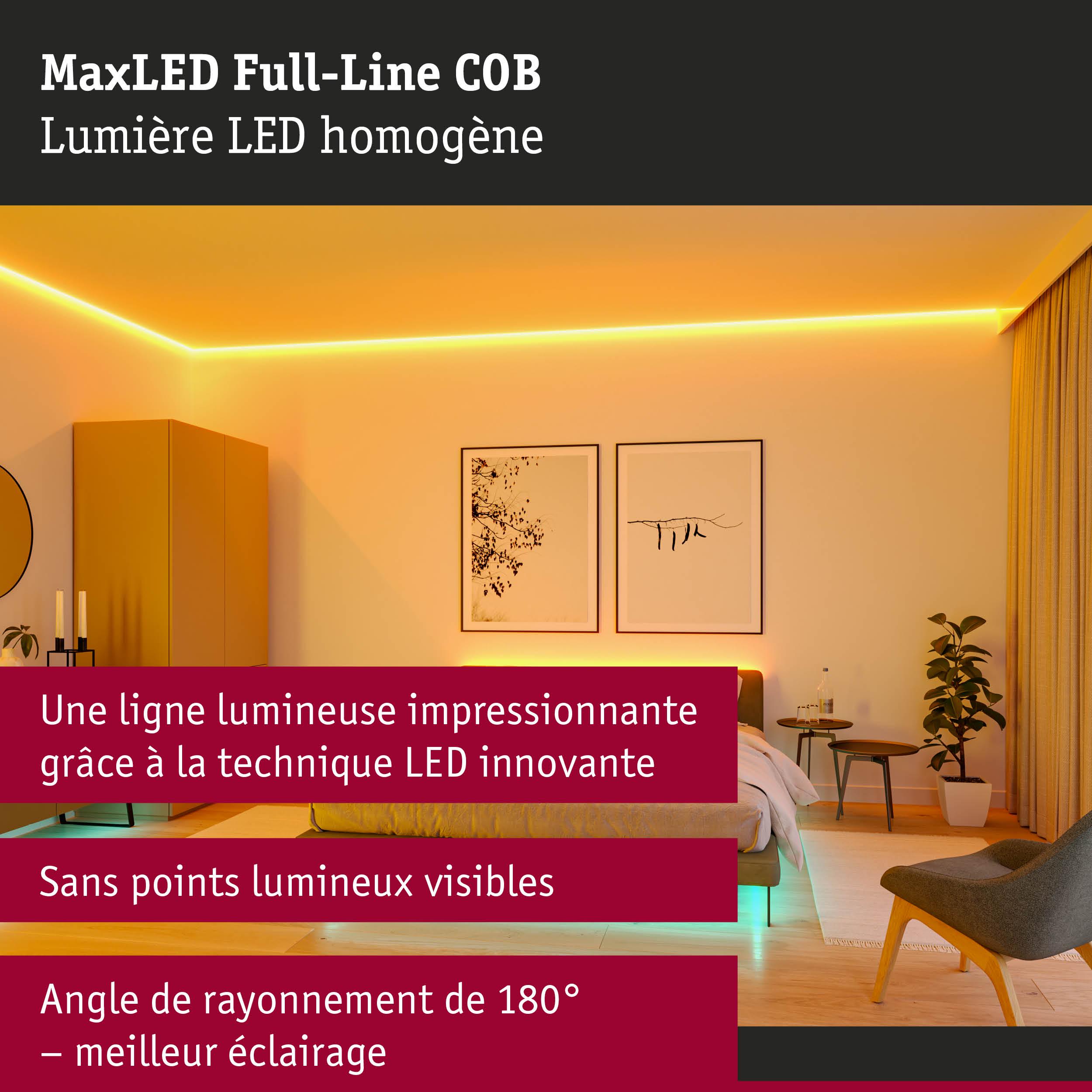 Chambre moderne avec bande LED MaxLED Full-Line COB en blanc chaud pour un éclairage homogène