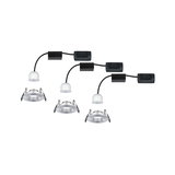 Trois spots encastrés ronds en aluminium brossé avec LED blanches et câbles noirs