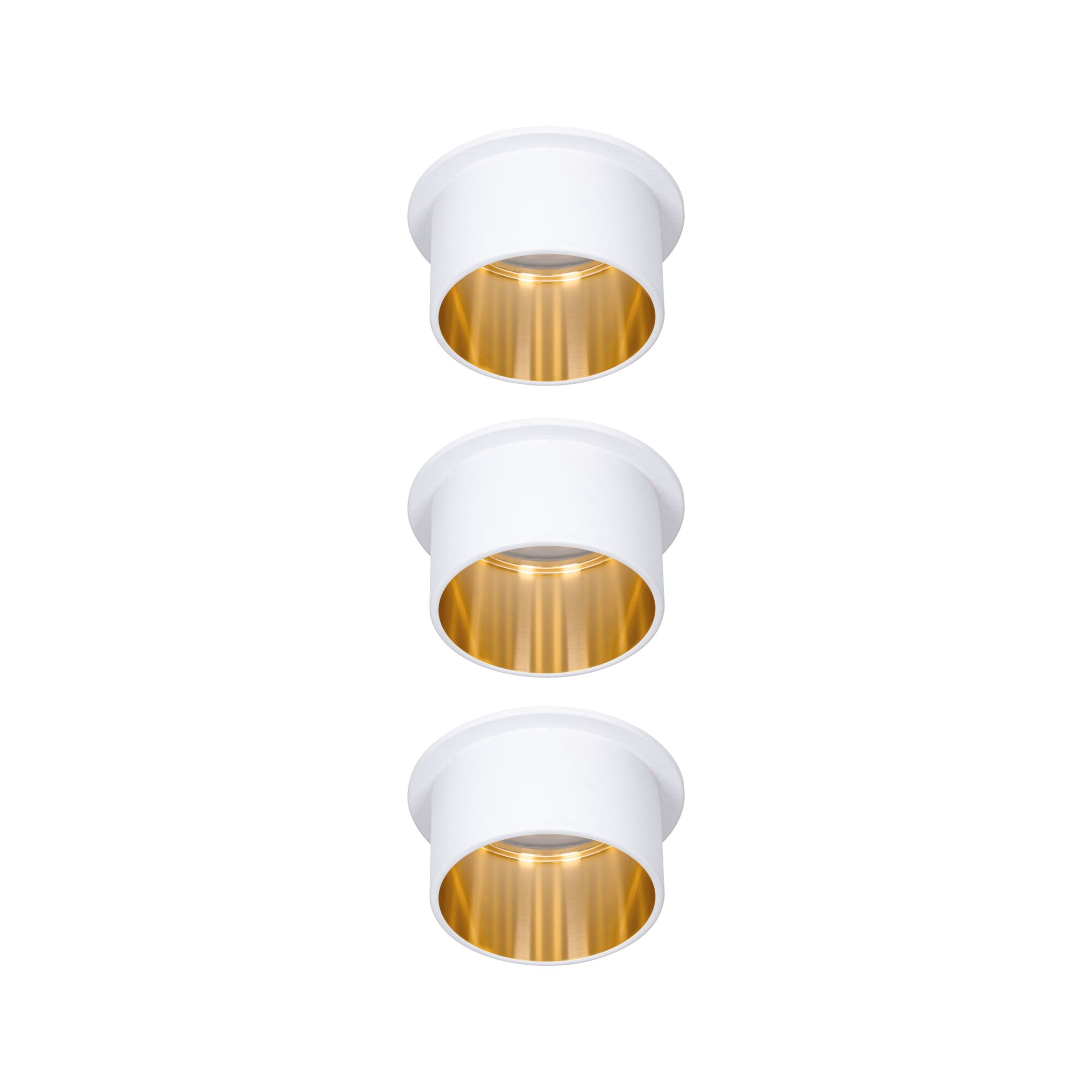 Drie witte inbouwspots met gouden reflector voor moderne LED-plafondverlichting