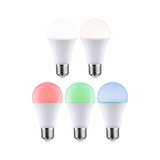 Vijf E27 LED-lampen in wit, warm wit, rood, groen en blauw voor veelzijdige verlichting.