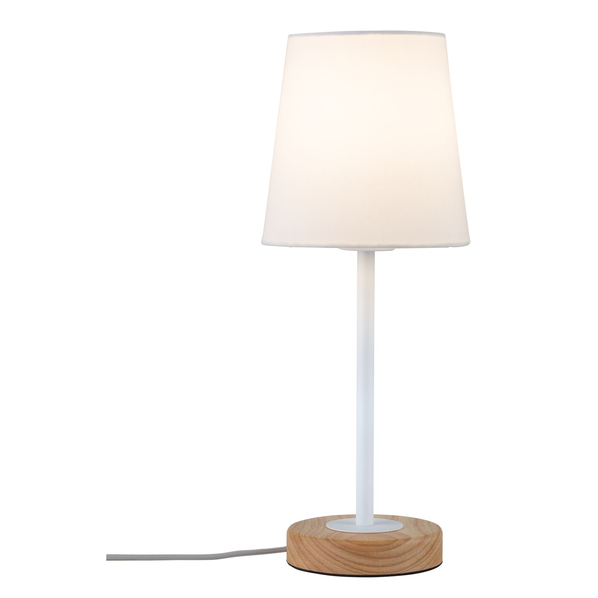 Moderne Tischlampe mit weißem Stoffschirm und Holzfuß, ideal für stimmungsvolle Beleuchtung im Wohnzimmer.