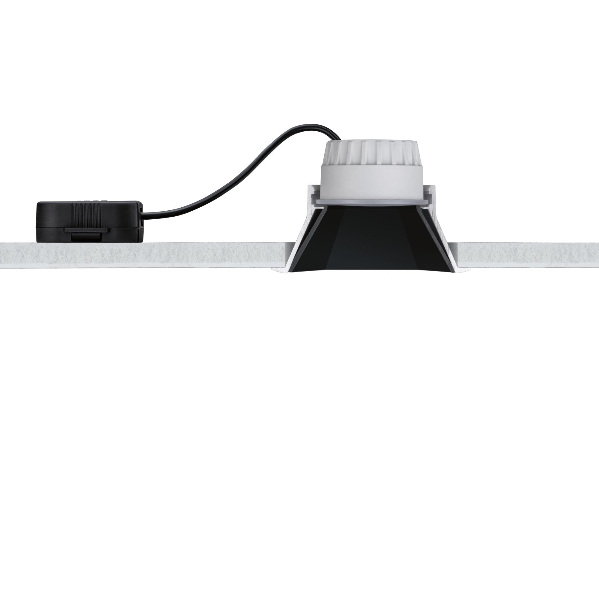 Weißer eckiger Einbau-Downlight mit schwarzem Reflektor und Anschlusskabel für moderne LED-Deckenbeleuchtung