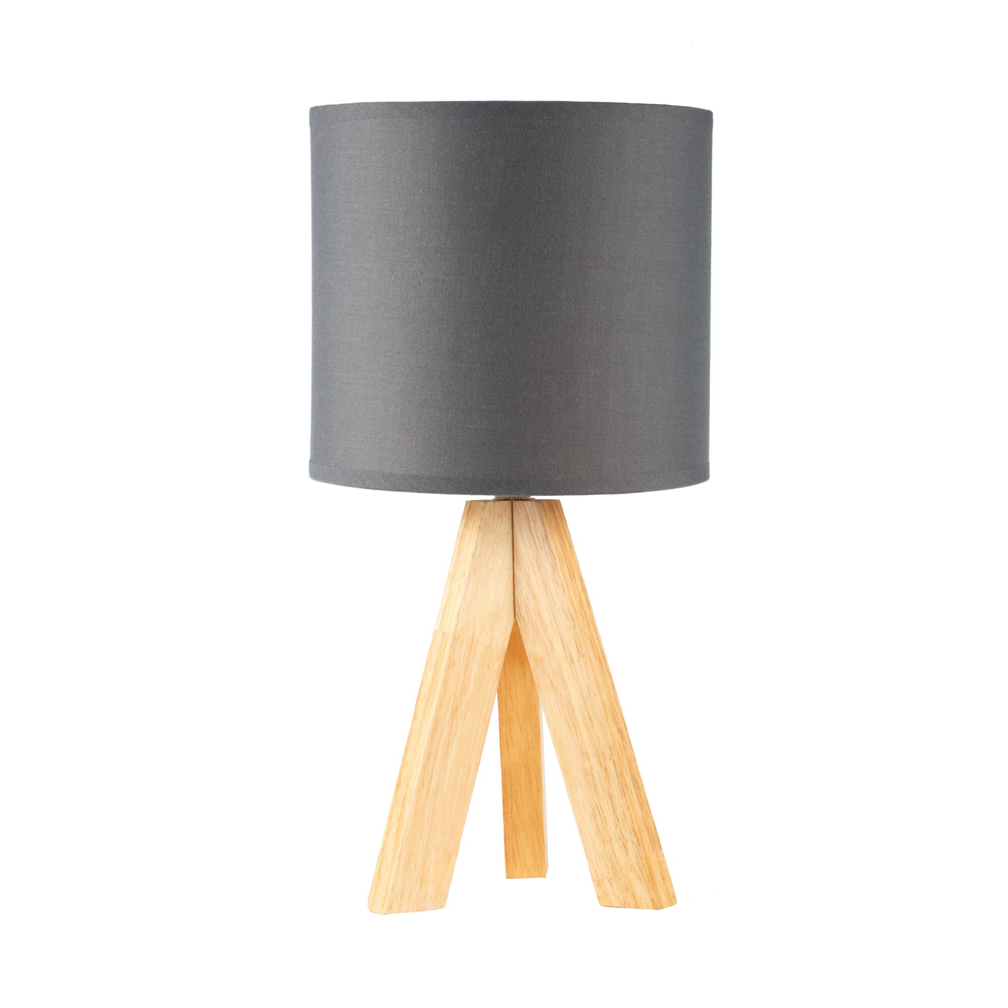 Moderne Tischlampe mit grauem Stoffschirm und dreibeinigem Holzfuß für Wohnraumbeleuchtung