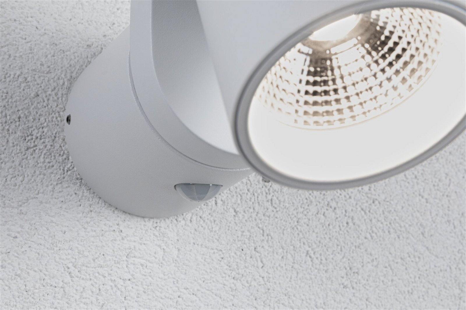 Udendørs LED-vægarmatur Cuff Bevægelsessensor IP44 76x217mm 3000K 10W 700lm 230V Hvid Aluminium