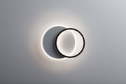 Moderne LED-Wandleuchte mit zwei überlappenden Ringen in Schwarz und Weiß für stilvolle Raumbeleuchtung
