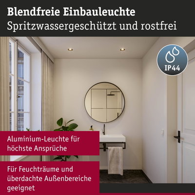 Blendfreie Aluminium-Einbauleuchte in modernem Bad mit rundem Spiegel, spritzwassergeschützt IP44