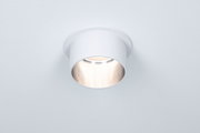 Weißer Einbaustrahler aus Metall mit warmweißem LED-Licht für moderne Innenbeleuchtung