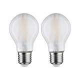 Zwei matte LED-Glühbirnen mit E27-Fassung in transparentem Glas für energiesparende Beleuchtung