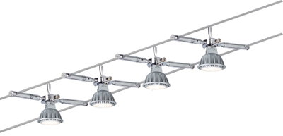 Drei verstellbare LED-Strahler aus Metall in Silber an einem Doppelschienen-System für moderne Raumbeleuchtung