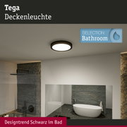 Runde Tega Deckenleuchte in Schwarz mit weißem Licht, modernes Badezimmer mit Designtrend Schwarz.