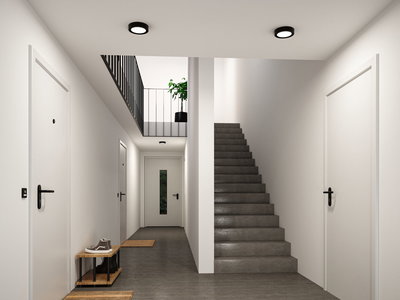 Moderner Flur mit weißen Türen, grauem Boden und schwarzen Deckenleuchten aus Metall für Innenbeleuchtung