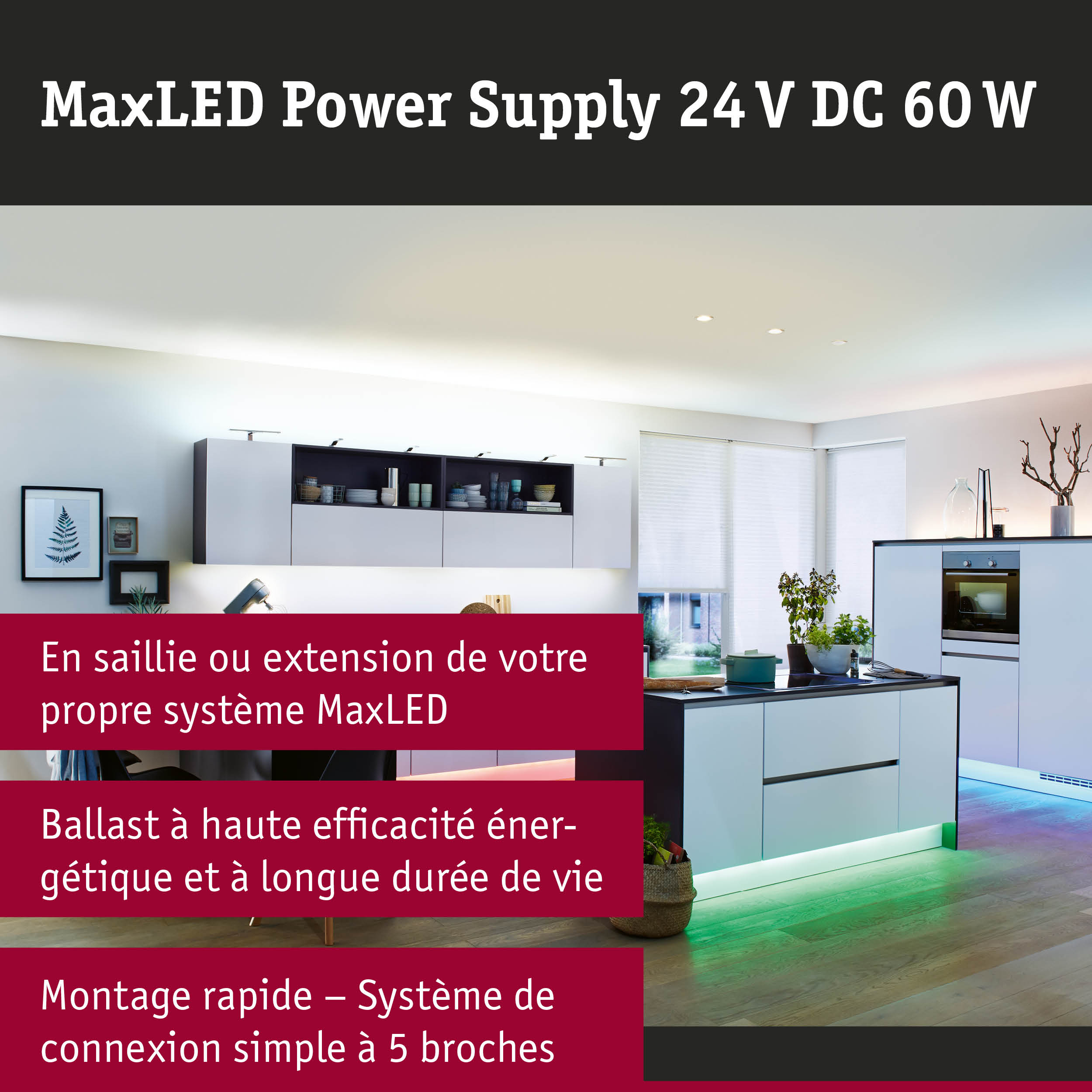 Cuisine blanche moderne avec éclairage LED et lumière verte sous le plan de travail dans un salon