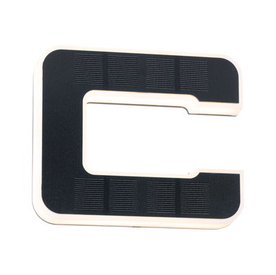 Plafonnier LED noir en forme de C avec lumière blanche chaude pour espaces de vie modernes