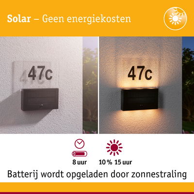 Zonne-energie huisnummerlamp 47c met zwart zonnepaneel en warm wit licht voor buitengebruik