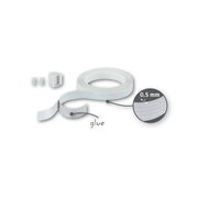 Weißes LED-Klebeband mit 0,5 mm Stärke und Steckverbindern für LED-Streifen Montage