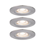 Trois spots encastrés ronds en aluminium brossé argenté pour éclairage LED moderne
