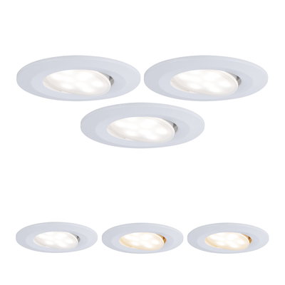 Sechs weiße LED-Einbaustrahler mit schwenkbarem Kopf für flexible Raumbeleuchtung