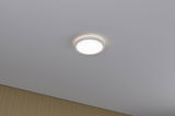 Runde weiße LED-Deckenleuchte mit warmweißem Licht und modernem Design für Wohnräume.