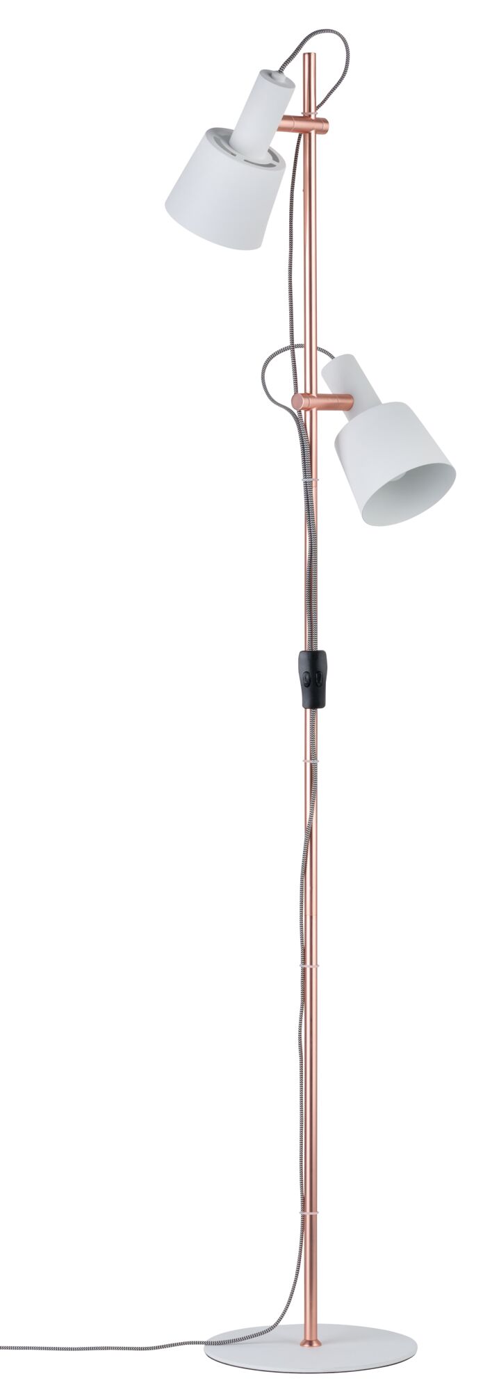 Lampadaire en cuivre avec deux abat-jours métalliques blancs et câble textile pour éclairage moderne