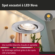 Spot encastré LED Nova en métal argenté avec lumière blanc chaud pour un éclairage intérieur optimal