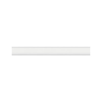 Slank hvid LED-strip i plastik til moderne indendørs belysning og energieffektiv belysning.
