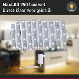 MaxLED 250 LED-lichtstrip met warm wit licht en adapter, direct klaar voor gebruik in huis