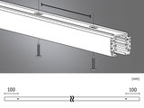 Technische Zeichnung eines weißen Aluminium-Profils mit Schrauben und Maßangaben in Millimetern.