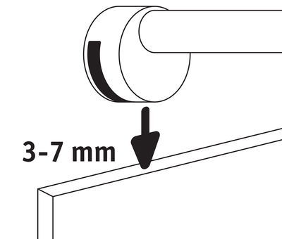 Technische Zeichnung zeigt Abstand von 3-7 mm zwischen Wandhalterung und Spiegelglas.