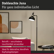 Schwarze Stehleuchte Juna aus Metall mit verstellbarem Lampenschirm für blendfreies Licht im Wohnzimmer