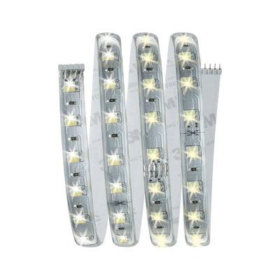 Flexibele LED-strip met warmwitte LEDs en transparante hoes voor veelzijdige verlichting.