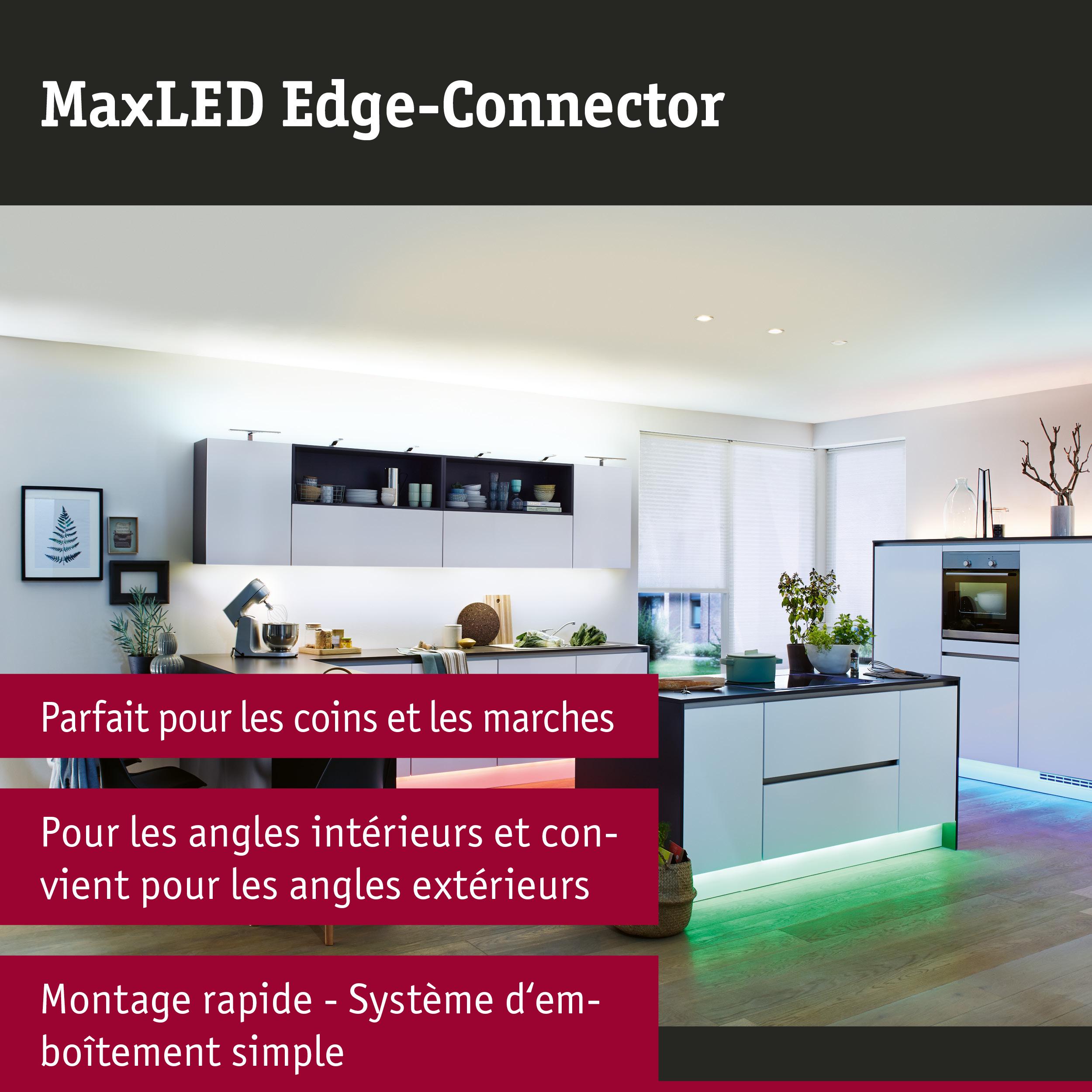 Cuisine blanche moderne avec éclairage LED vert et blanc sous les meubles, éclairage de cuisine élégant