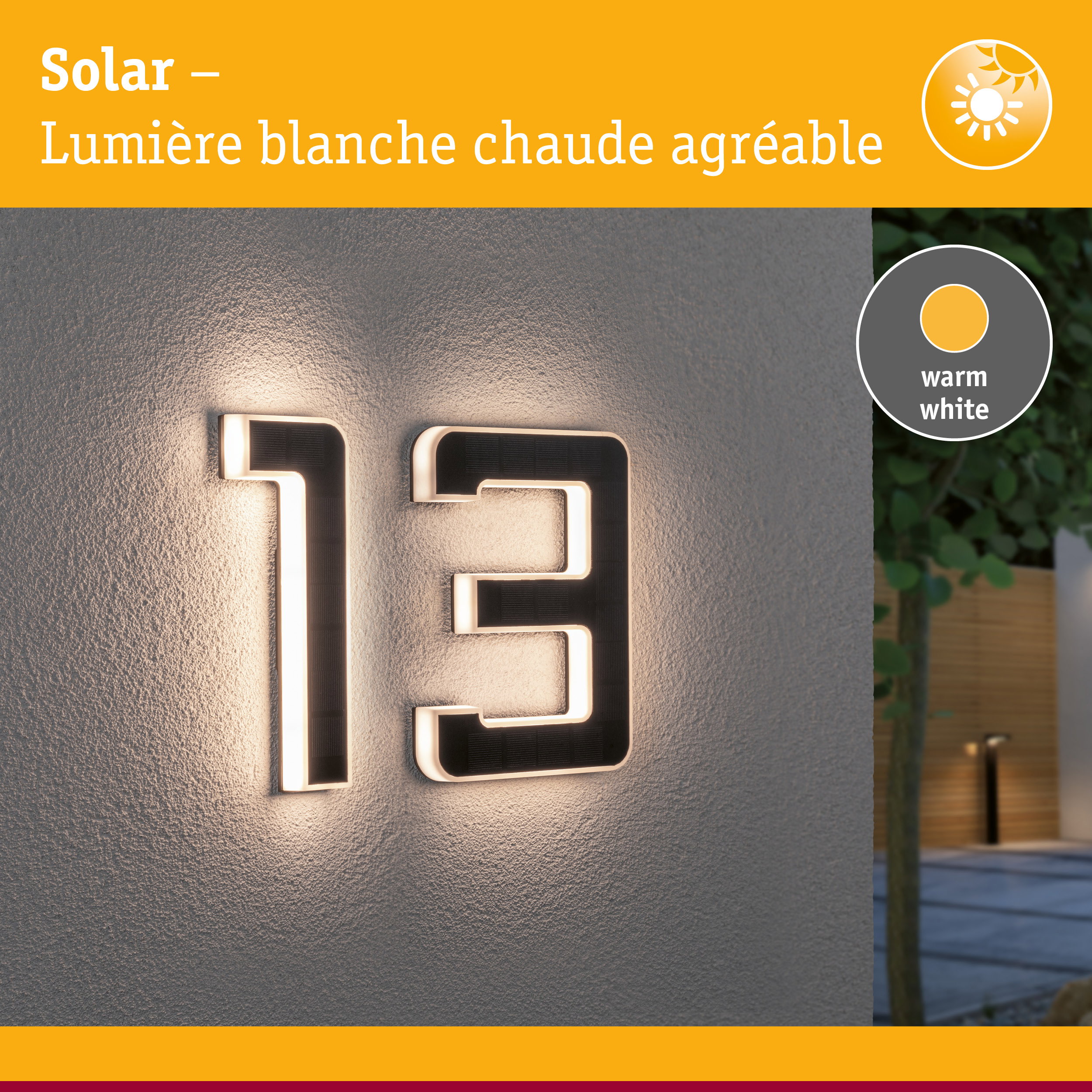 Numéro de maison solaire 13 éclairé en blanc chaud sur mur gris pour extérieur