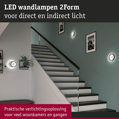 Moderne witte LED wandlampen 2Form voor direct en indirect licht in trappenhuis