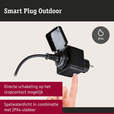 Zwarte outdoor smart plug met IP44 spatwaterdichtheid en directe schakelaar op het stopcontact voor tuinapparaten