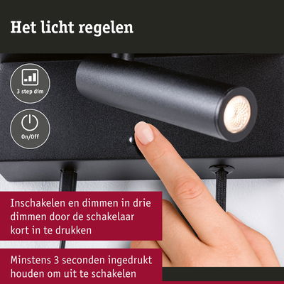 Zwarte LED-leeslamp met 3-standen dimmer en aan/uit-knop, vinger drukt schakelaar in