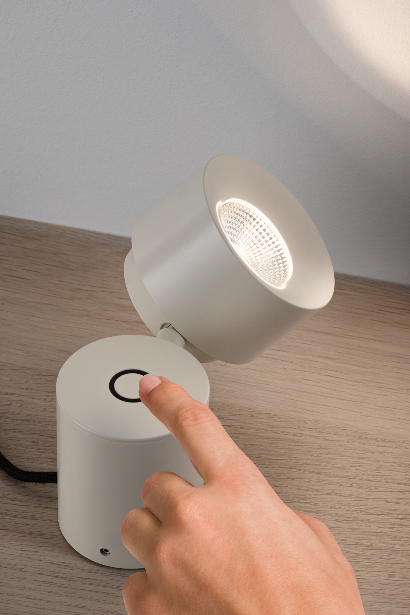 LED-bordlampe 3-Step-Dim Pane 2700K 328lm 3W Crème